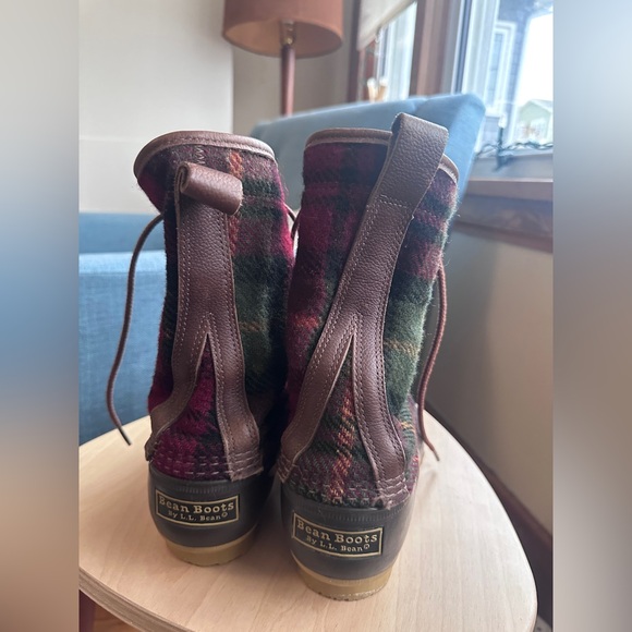 L.L. Bean Boots in Wool Plaid - Picture 5 of 6